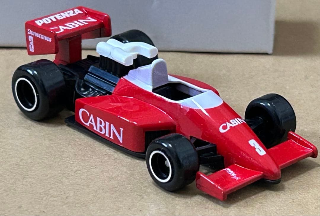 トミカ F3000 CABIN 3