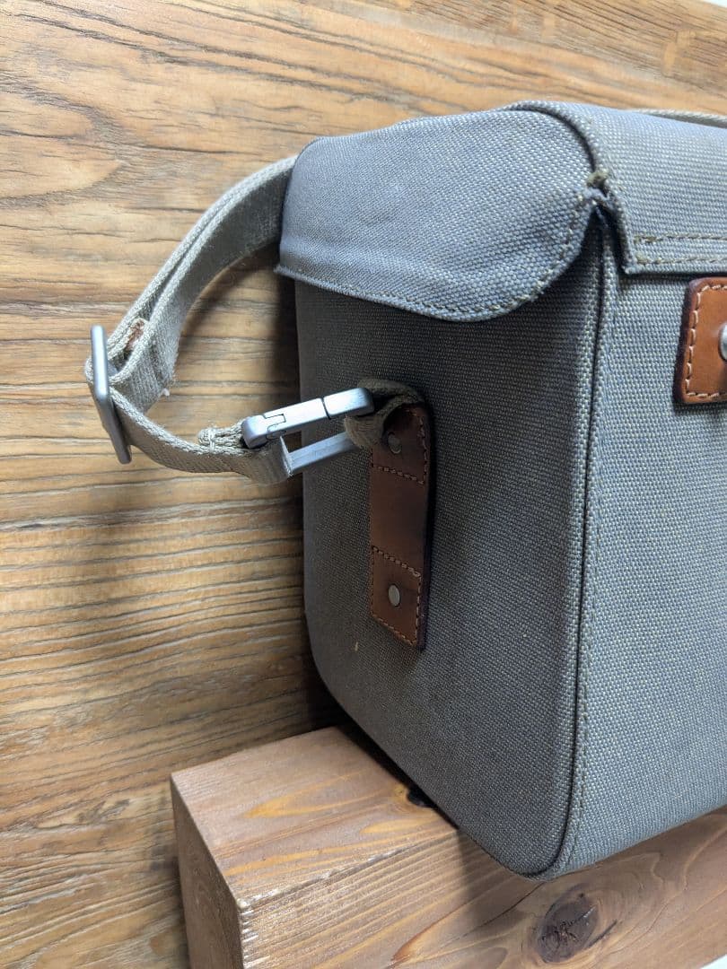 Brooks フロントバッグ　アイルオブスカイDove