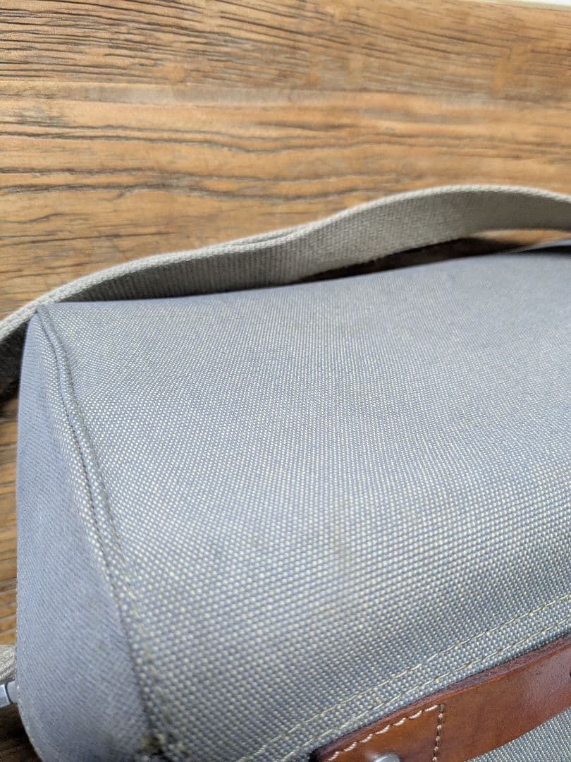 Brooks フロントバッグ　アイルオブスカイDove