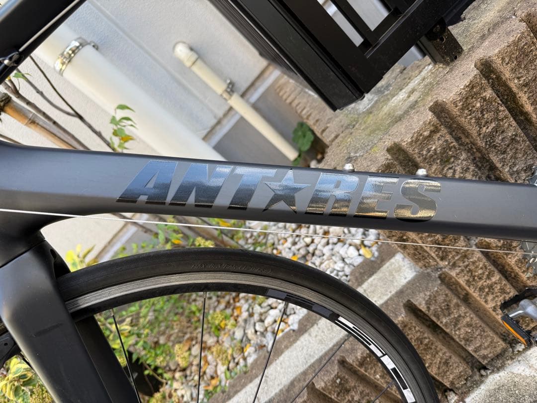 【ワイズロード】オリジナルブランド antares カーボンロードバイク