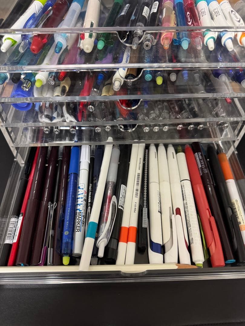 ペン類まとめ売り ケースつき