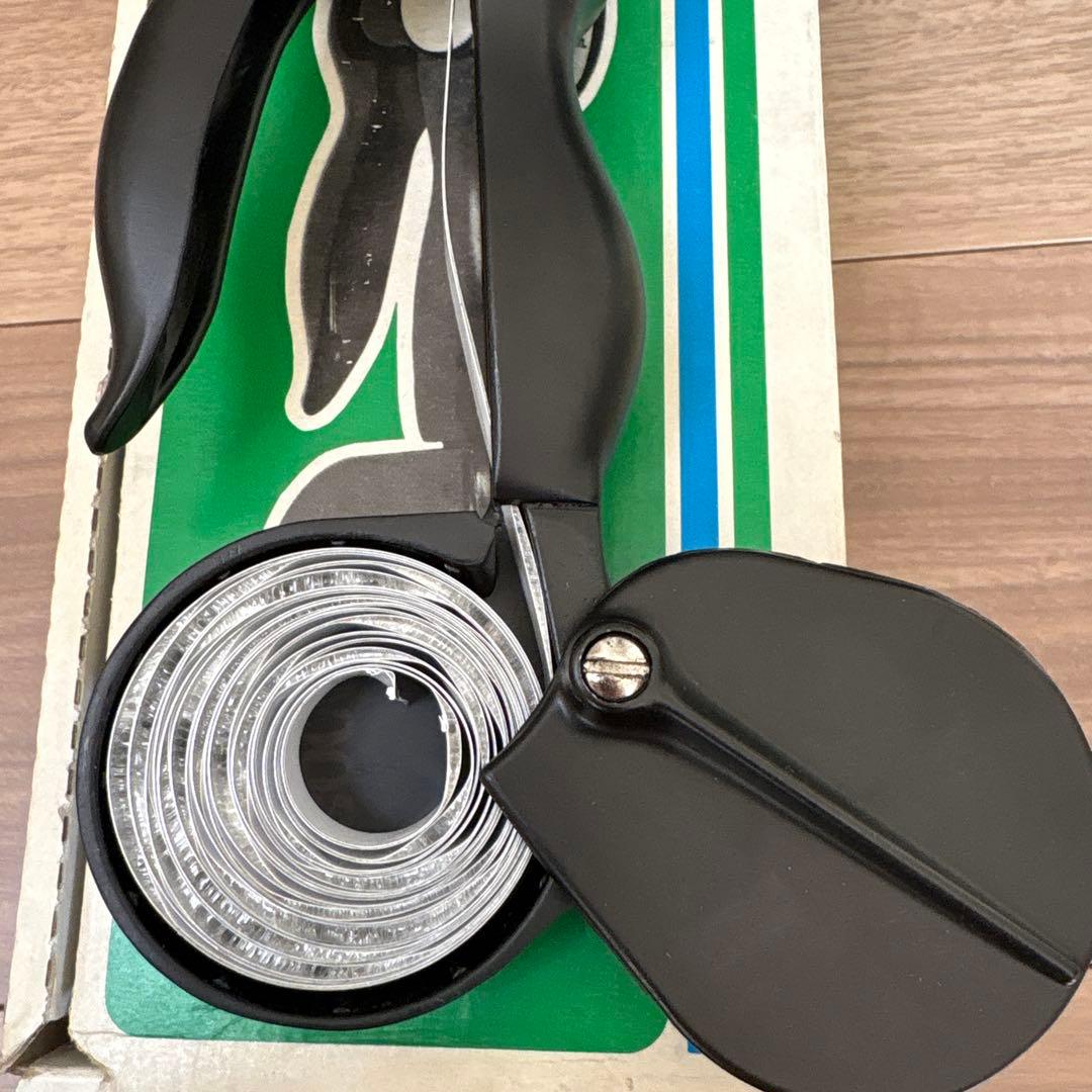 DYMO ダイモ　M-11 テープライター