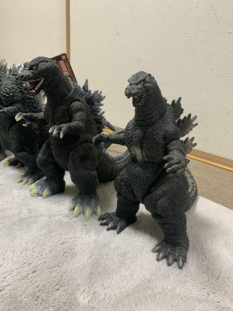 ゴジラ　4体セット　バンダイ