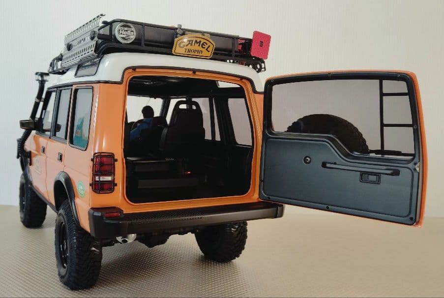 ホビーラジコン 1/10 Land Rover Discovery1 Axial RC4WD