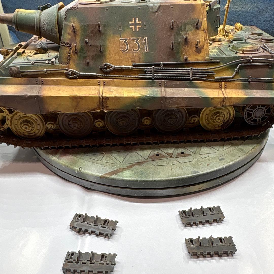 タミヤ 1/35 ドイツ陸軍 重駆逐戦車 ヤークトタイガー 初期生産型　完成品