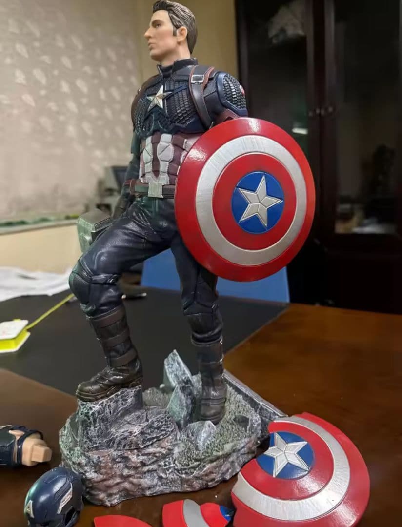 MARVEL　キャプテン・アメリカ　フィギュア