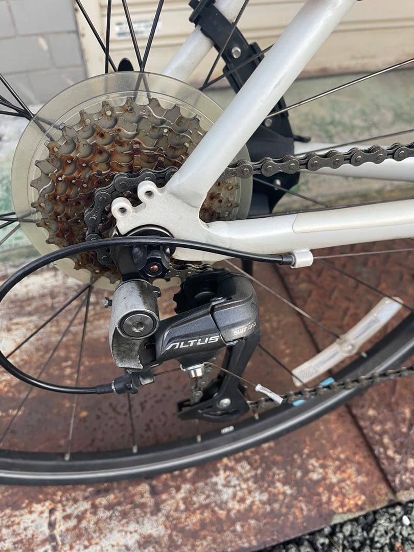 クロスバイク ホワイト 700C アルミフレームKhodaaBloom Rail