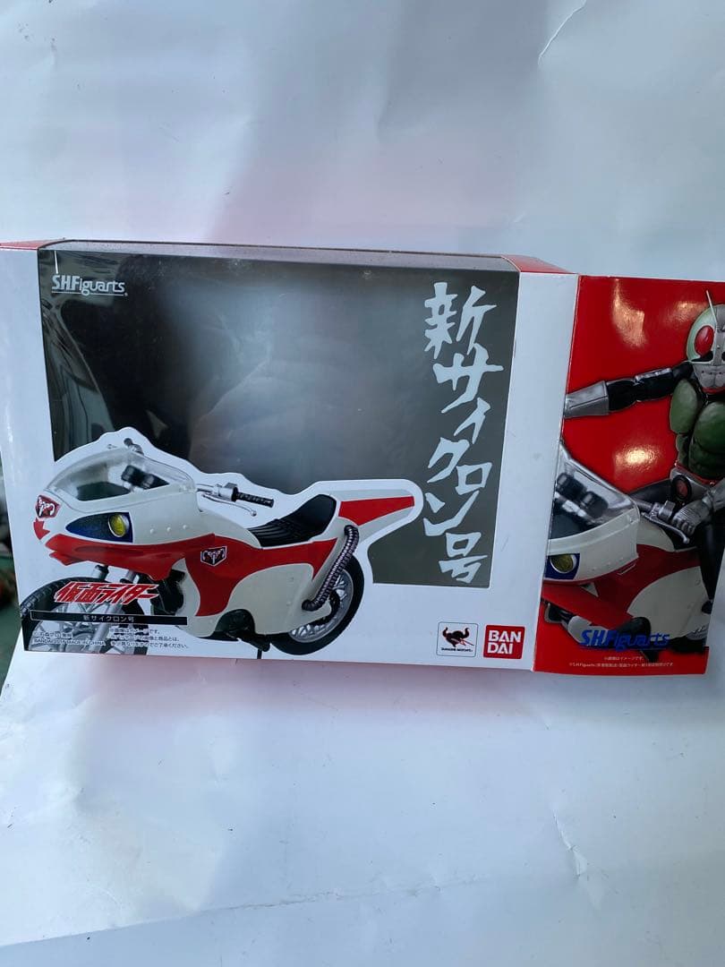 バンダイ 新サイクロン号　S.H.Figuarts 仮面ライダーフィギュア