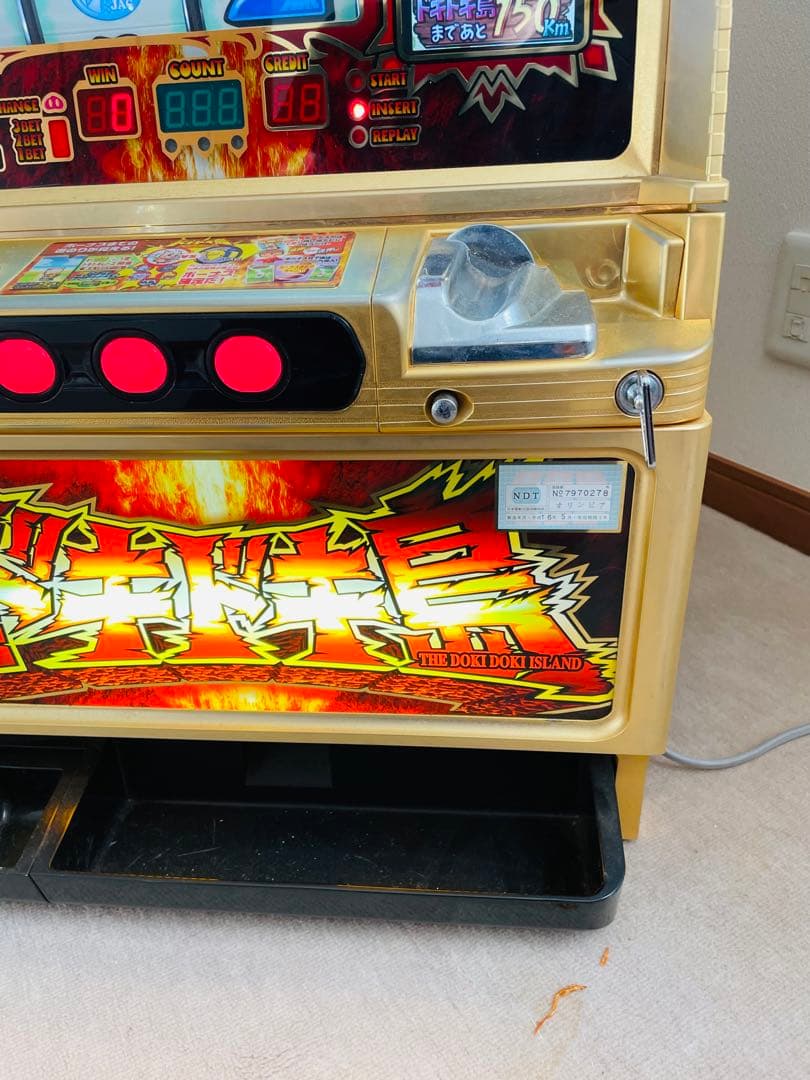 【希少】 パチスロ 実機 めざせドキドキ島 4号機