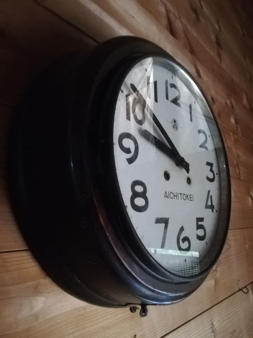 昭和レトロ正確な稼働品、丸型壁掛けゼンマイ時計