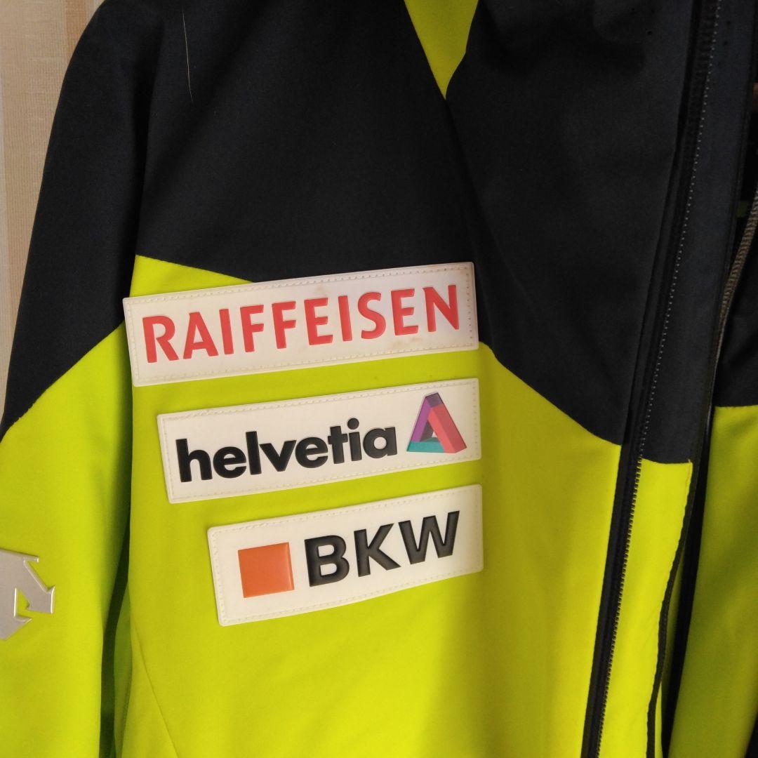 DESCENTE スキーウェアとズボン swisscomスイスナショナルモデル