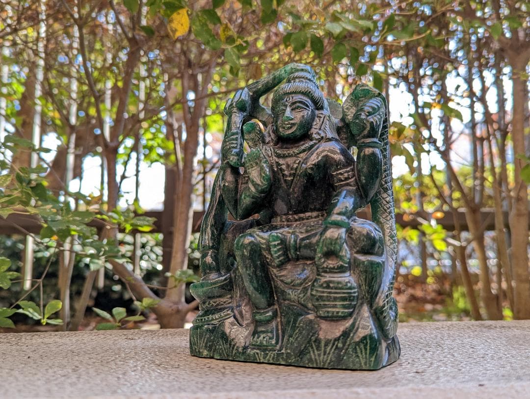 【期間限定特価】【商売繁盛/成功運上昇】天然翡翠石 シヴァ神