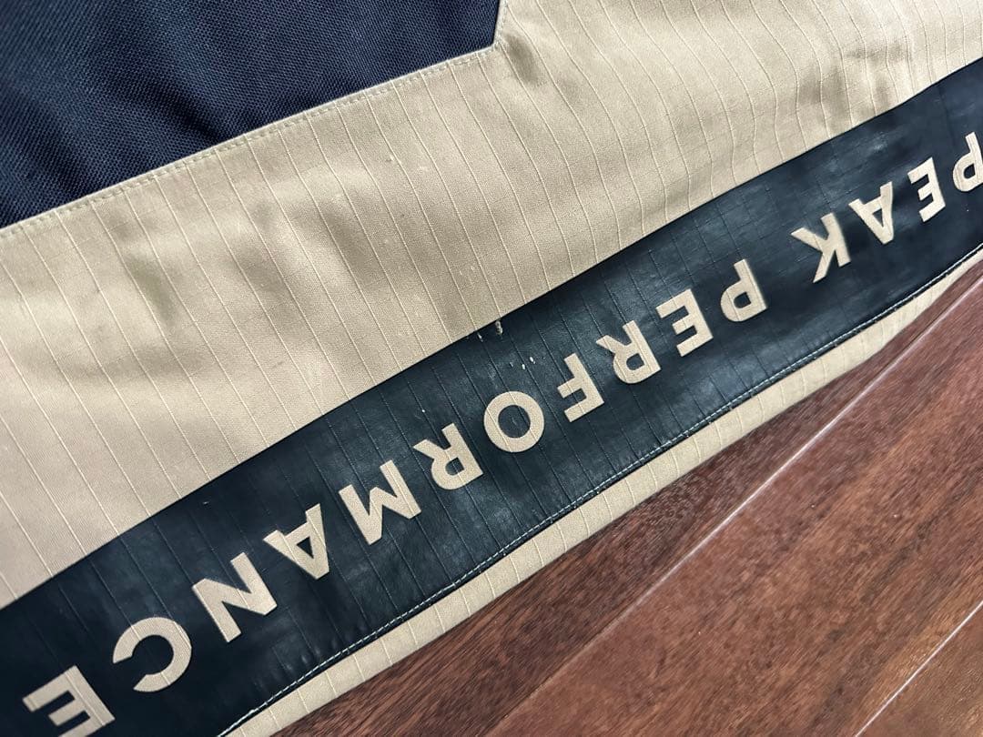 ピークパフォーマンス　ベージュ スキーウェア 上下セット