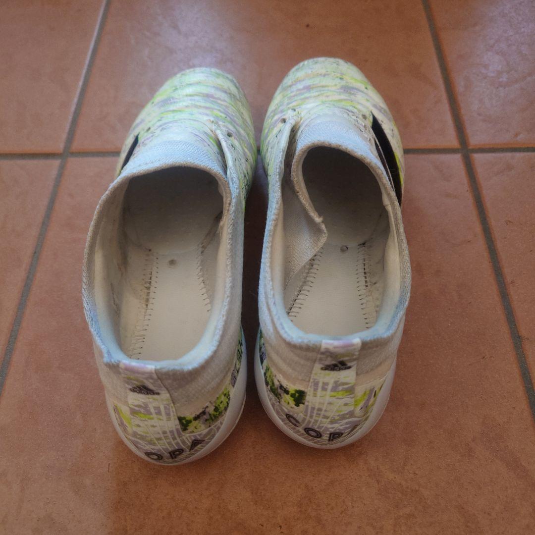 adidas サッカーシューズ ホワイト/イエロー/ブラック