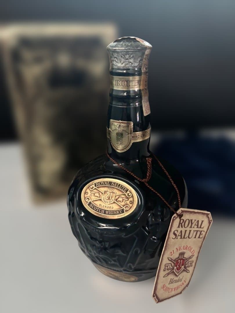 ロイヤルサルート SALUTE SCOTCH WHISKY 21年古酒