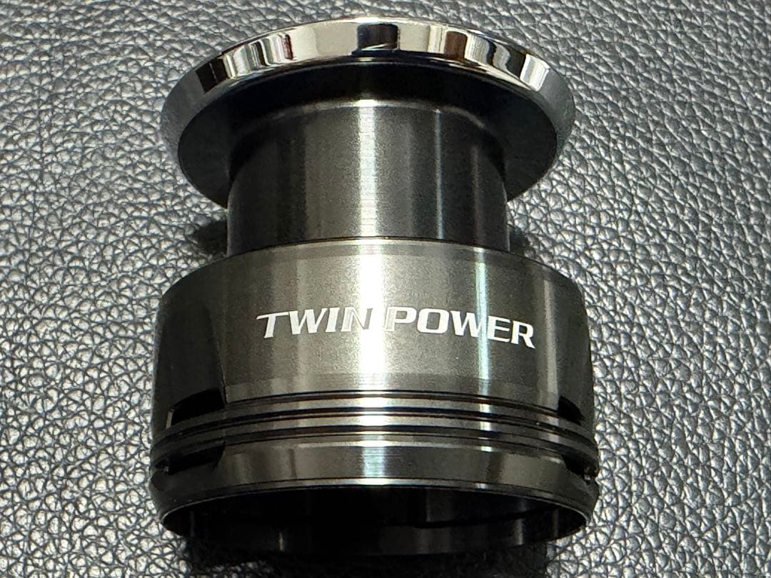 SHIMANO 24ツインパワー C3000XG スプール