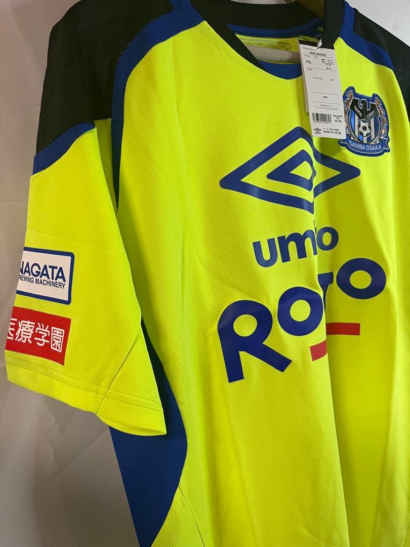 【新品未使用】UMBRO アンブロ ガンバ大阪　トレーニングウェア　半袖　シャツ