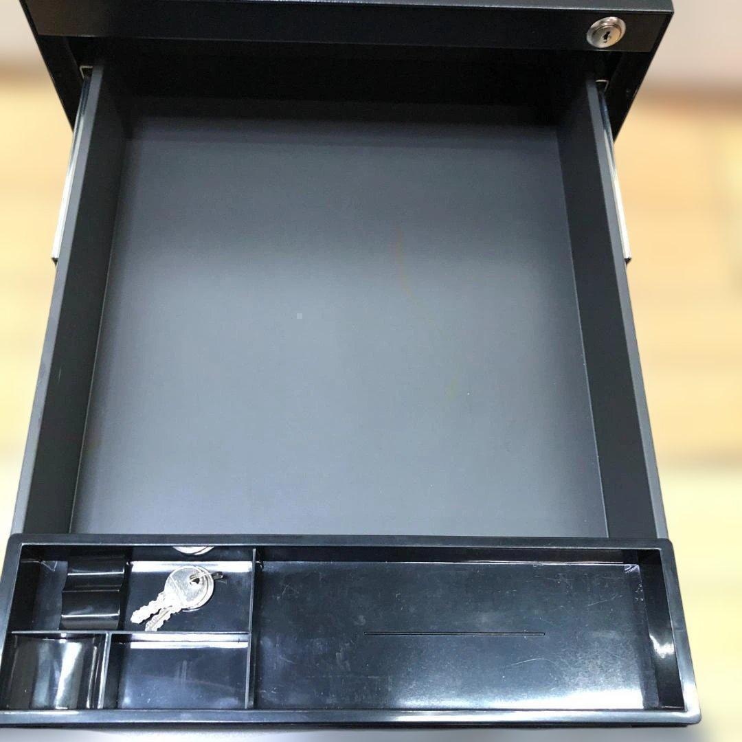 送料無料 【美品】NAIKI 鍵付きスチールワゴン 3段 　250720-5