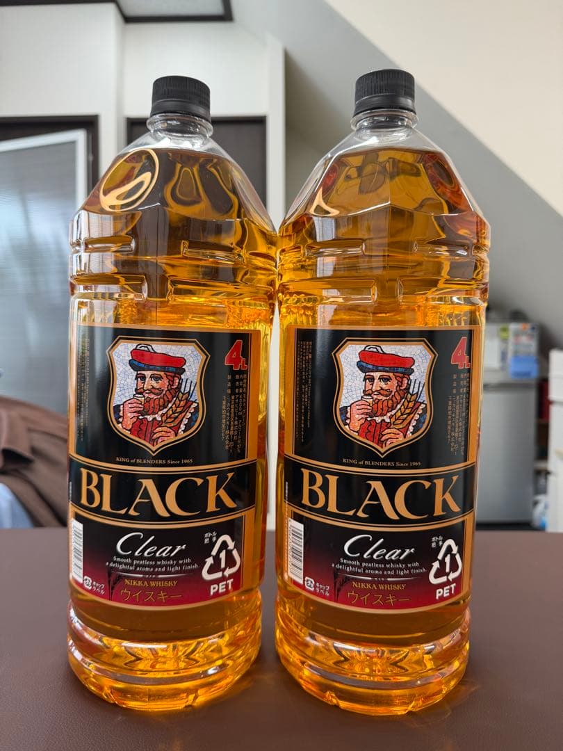【新品未開封】ブラックニッカ Clear 4L PET 2本セット　ポンプ付き
