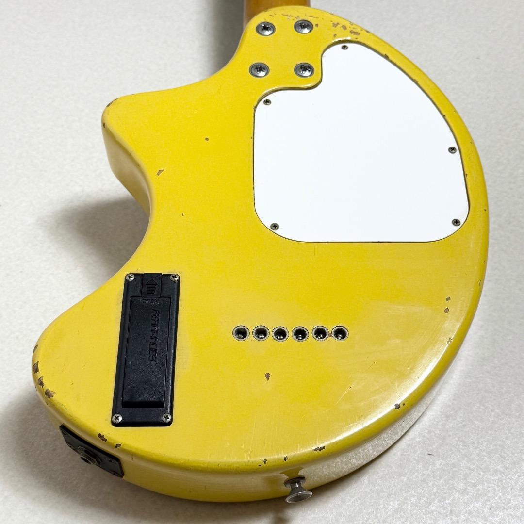 動作品 ZO-3 アンプ内臓 エレキギター レッド フェルナンデス