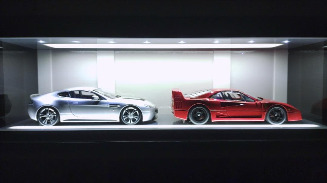 1/18 ジオラマ ショーケース LED照明 光センサー OFFタイマ ミニカー