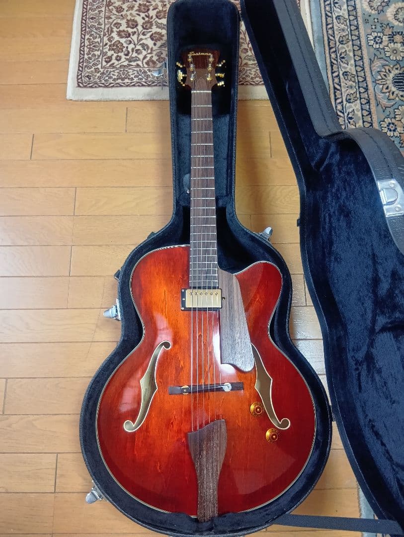 ギター Eastman AR-403CE/Antique red