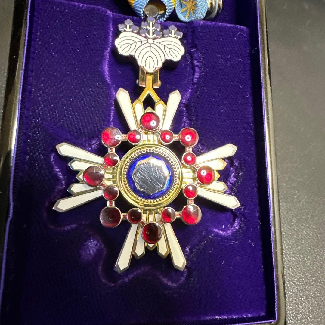 瑞宝双光章 瑞賓雙光章 共箱 付き 勲章 徽章 当時物 現状品