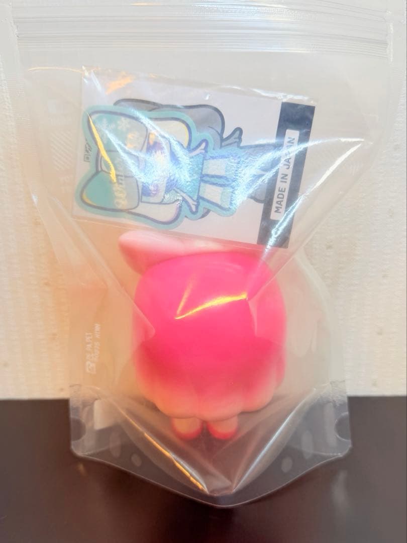 チヨコ　タカハシユリ　ソフビ　いちごミルク　苺　t-base 限定カラー