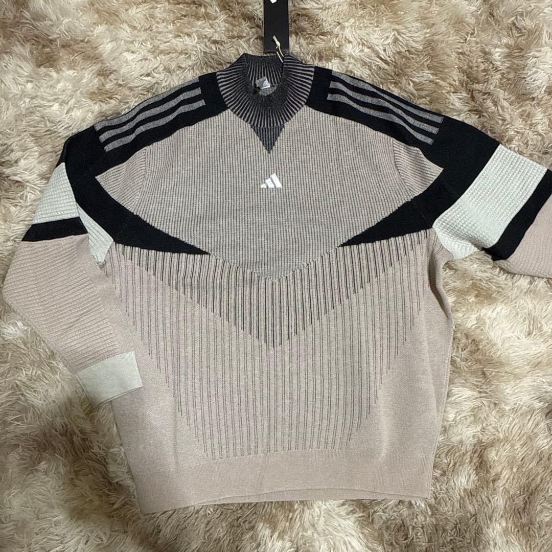 新品タグ付きadidas セーター・トレーナーセットアップ