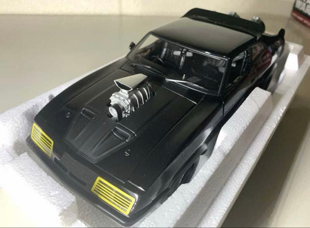 AUTO art　MADMAX2　インターセプター　1/18