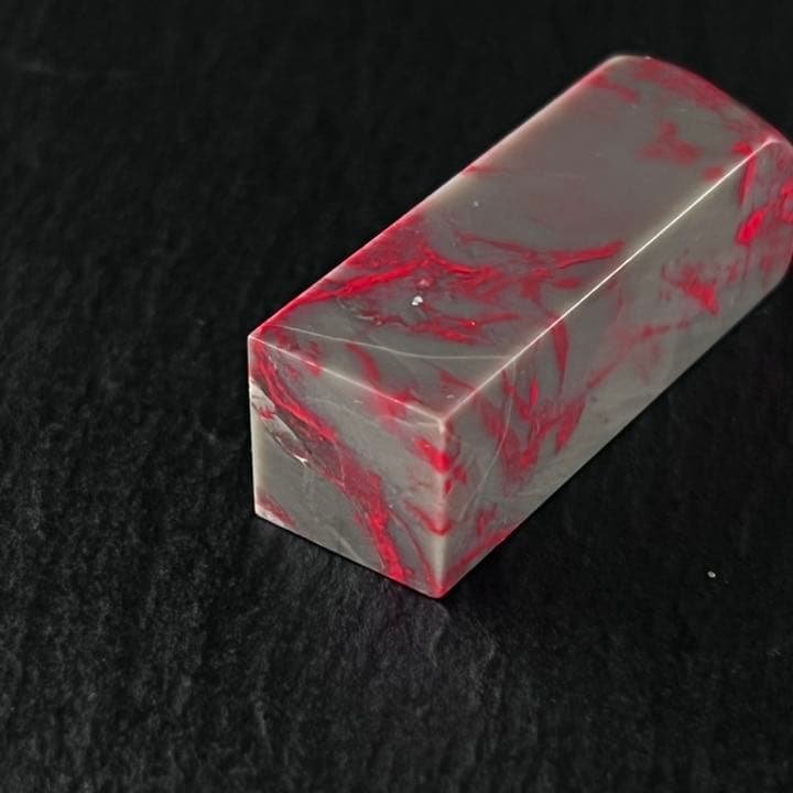 【超希少】牛角凍鶏血石　古印材