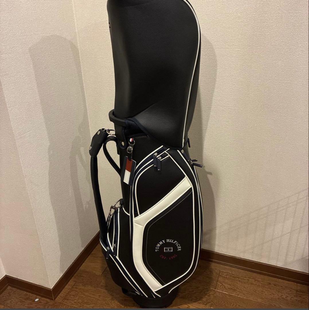 トミーヒルフィガー キャディバッグ フラッグロゴ ネイビー 2025