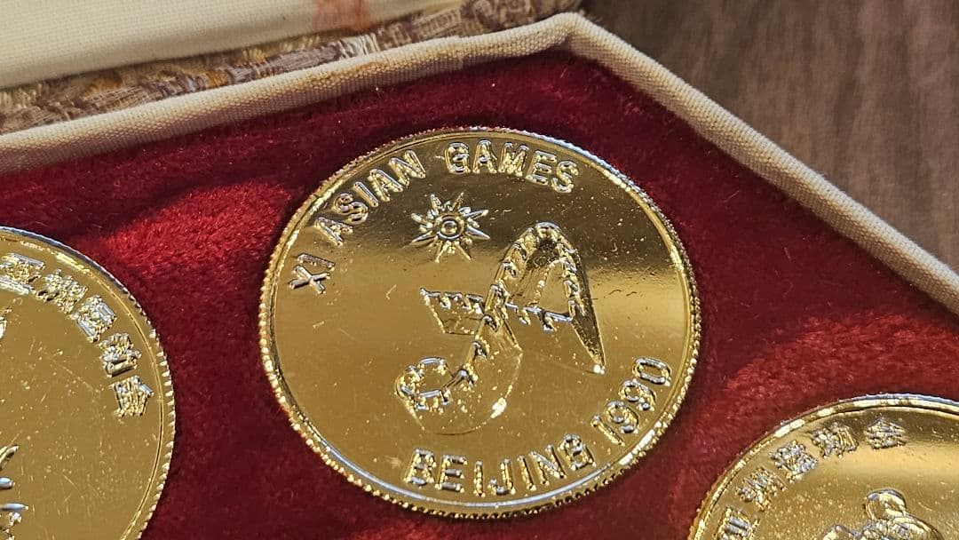 希少 24金メッキ1990年北京五輪限定記念　北京奥运会限量版纪念币