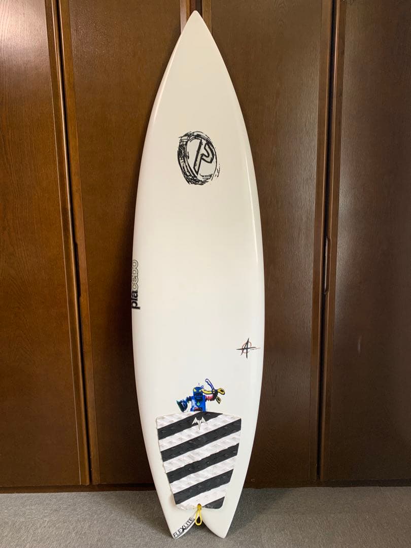プレセボサーフボードPLACEBO MAN クアッド【※送料込 フィン付】