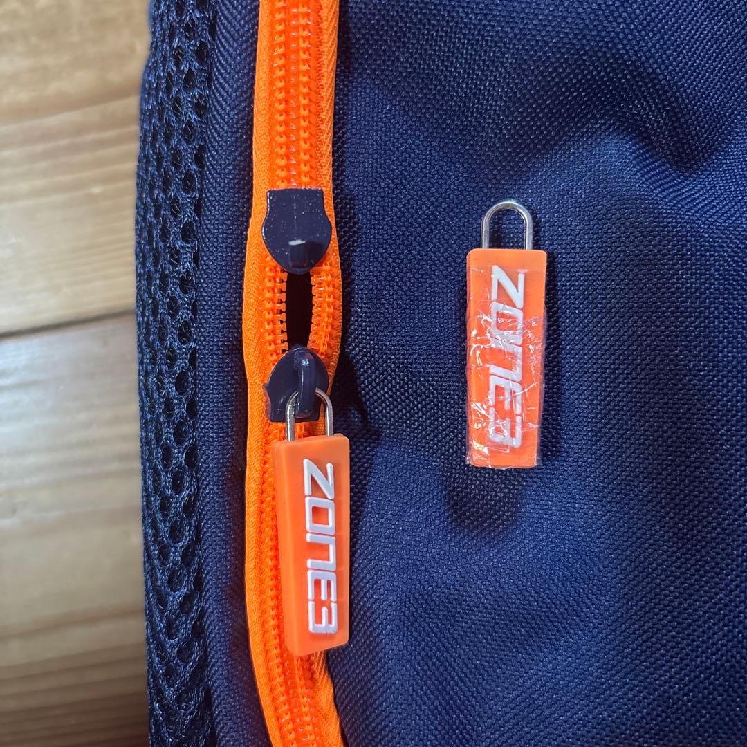 訳あり新品Zone3トライアスロントランジションバッグ水泳マラソン自転車競泳野球