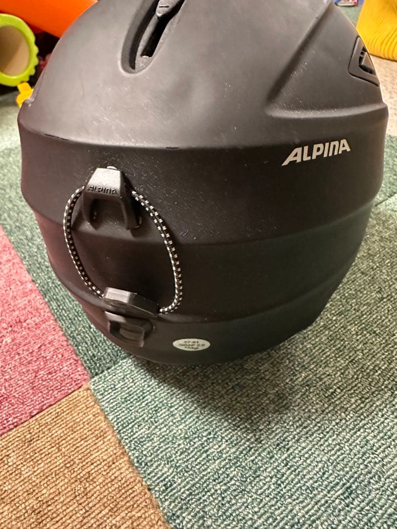 アルピナ　スキーヘルメット