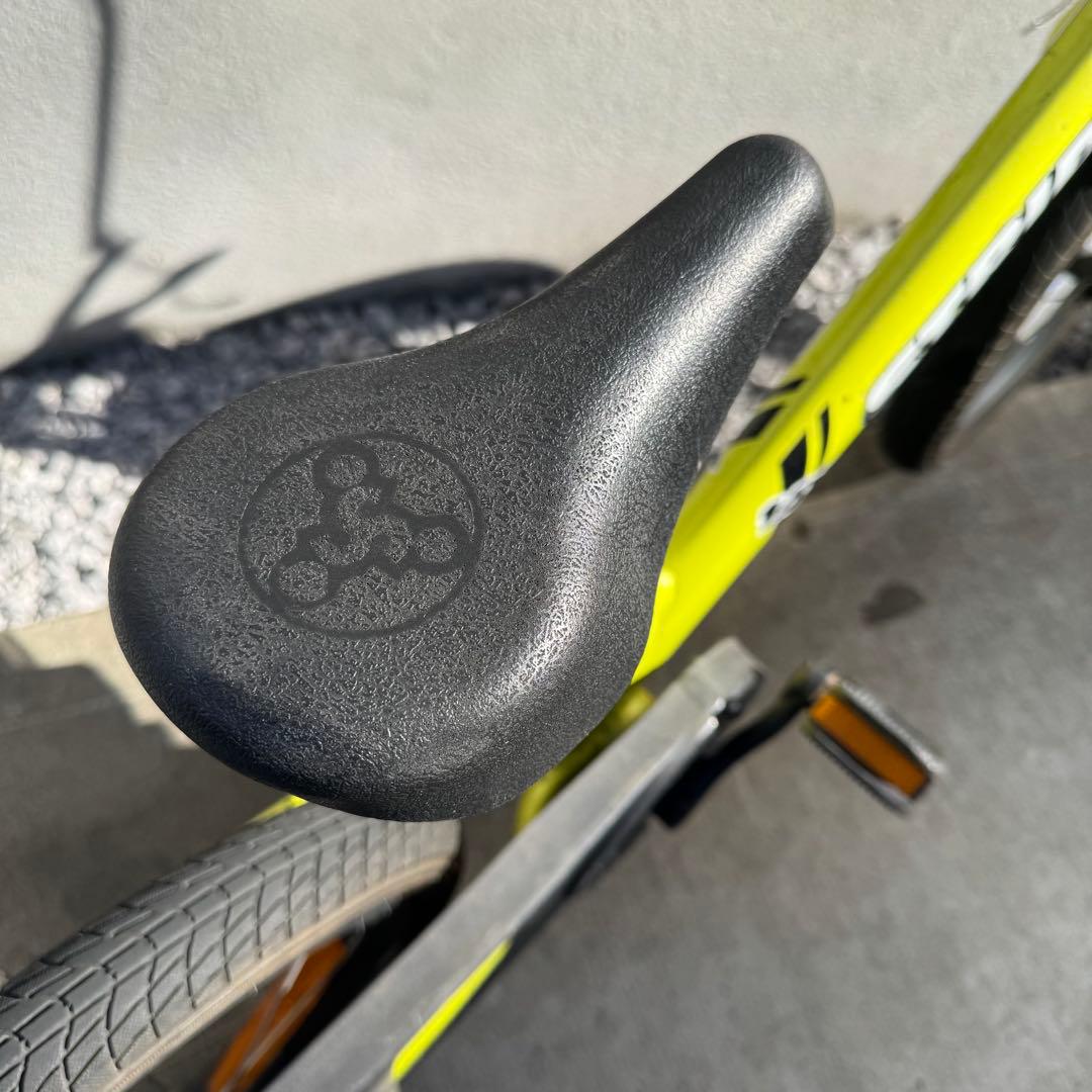 大人気廃盤カラー　ストライダー　14X