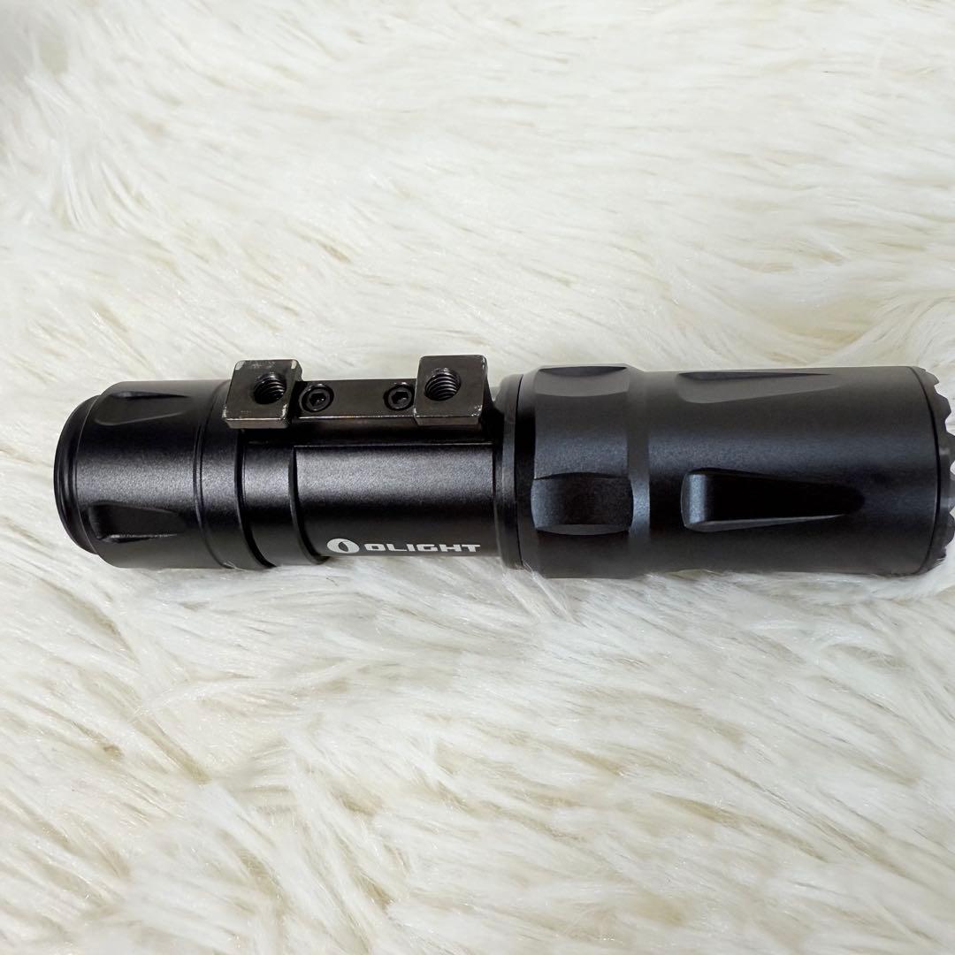 Odin mini 1250ルーメン タクティカルライト