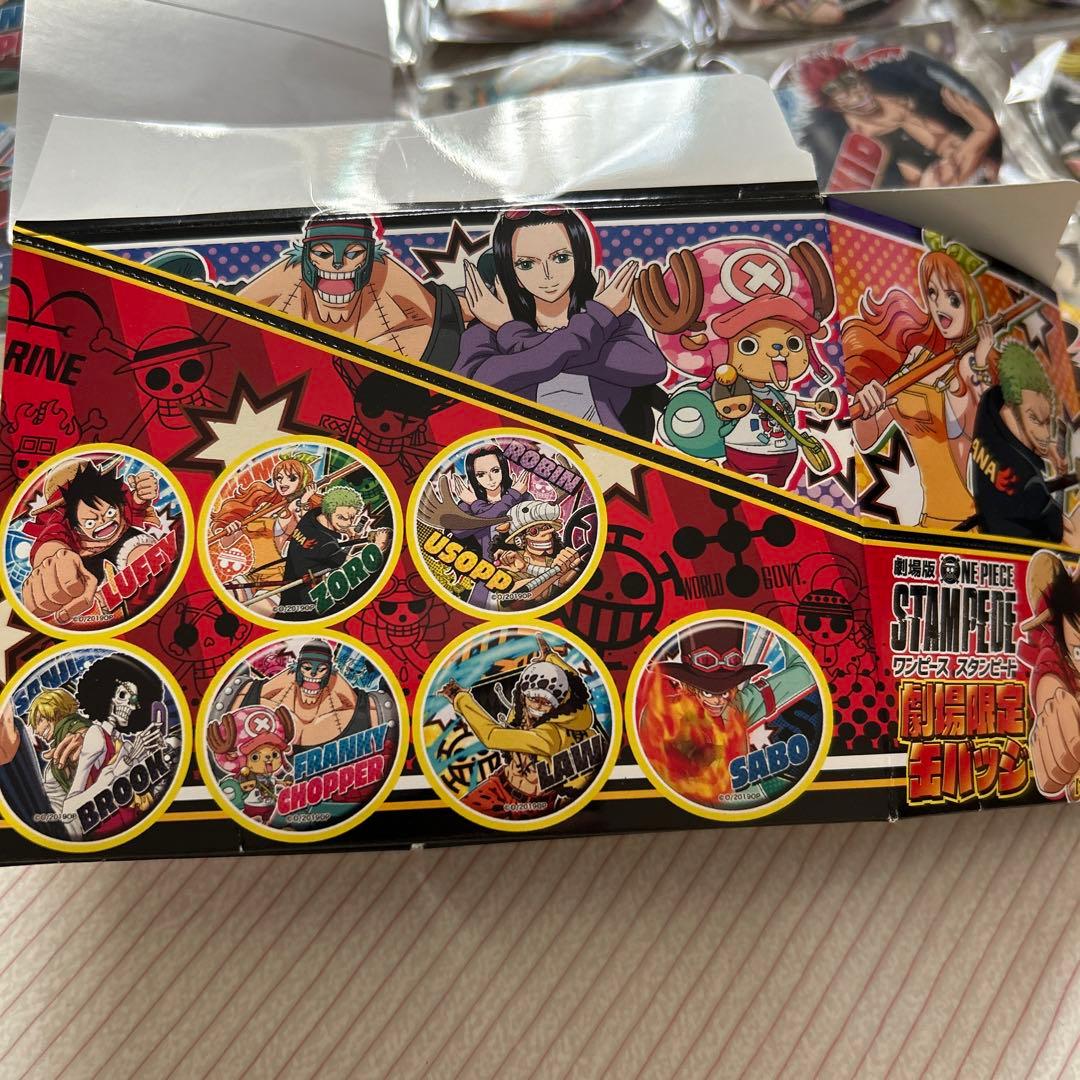 ONE PIECE スタンピード劇場限定缶バッジ　シークレット込みコンプセット