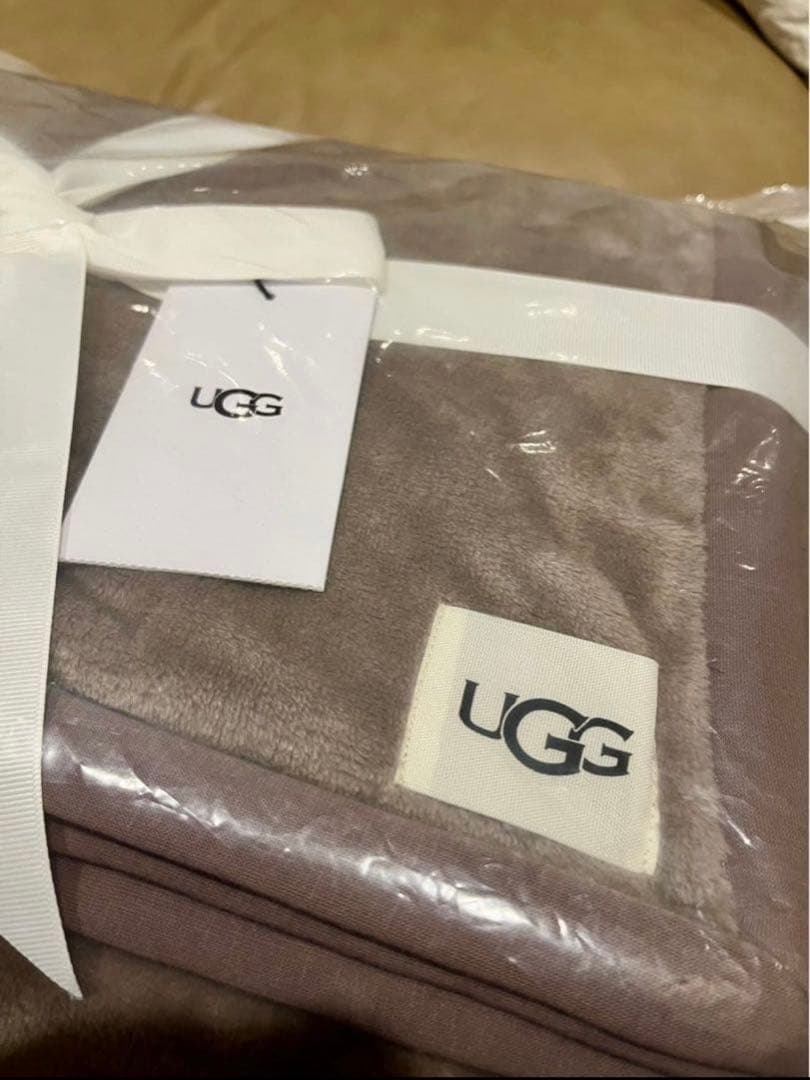 新品♡♡UGG アグDUFFIELDTHROE Ⅱ ブランケットSYGR