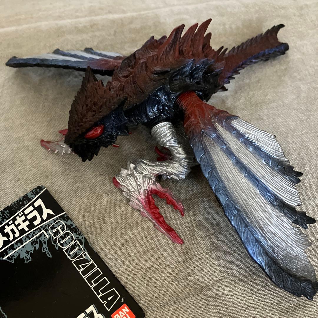 劇場限定　バンダイ メガギラス ソフビ　ゴジラ×メガギラス