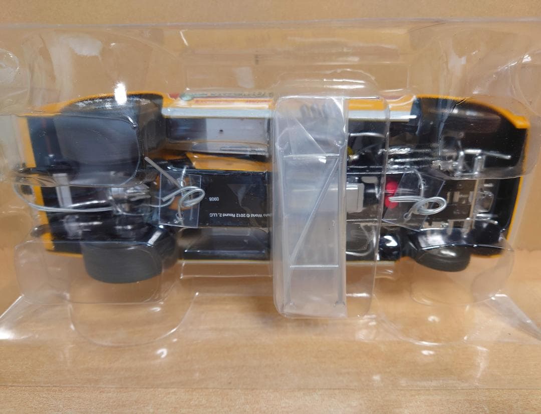 1/18 ロングノーズ マスタング シャーリー マルダウニー 1972 ミニカー