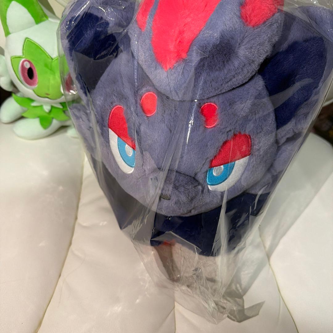 【新品未開封】ポケモンセンターオリジナル ふわふわ抱きぬいぐるみ ゾロア