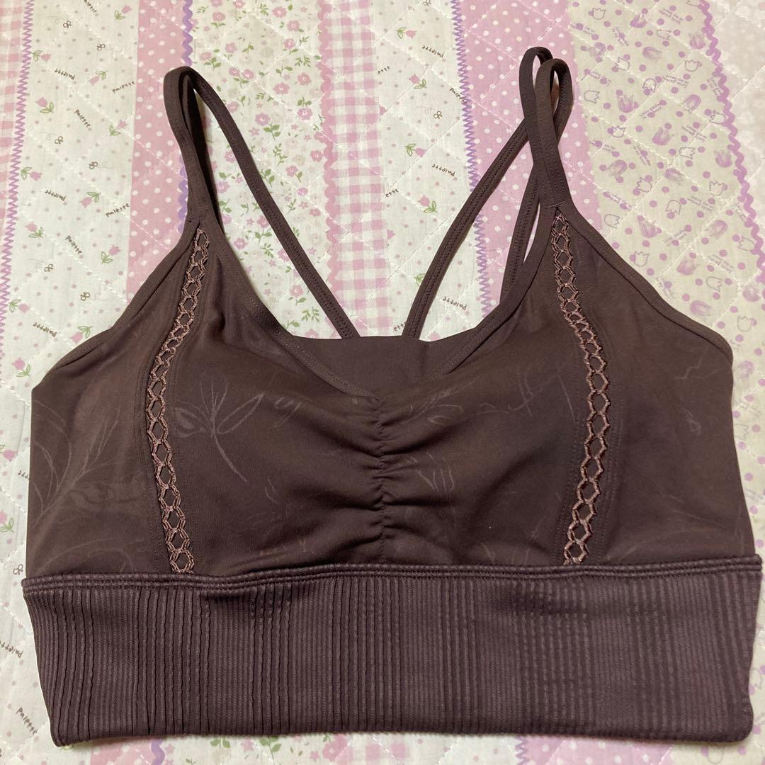 【SUKALA】 エンボスリーフブラトップ＆エンボスリーフレギンス