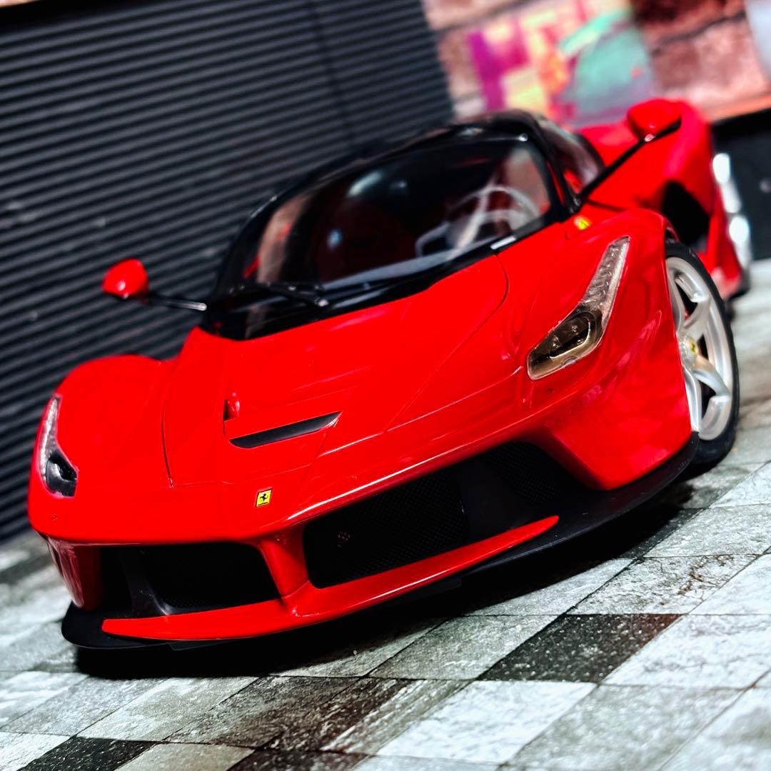 1/18 BBR フェラーリ ラ フェラーリ ロッソコルサ 322