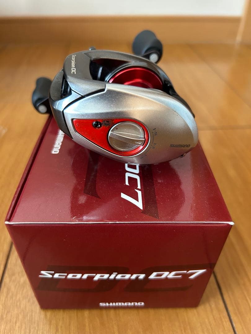 SHIMANO シマノ スコーピオンDC7 右巻き ベイトリール