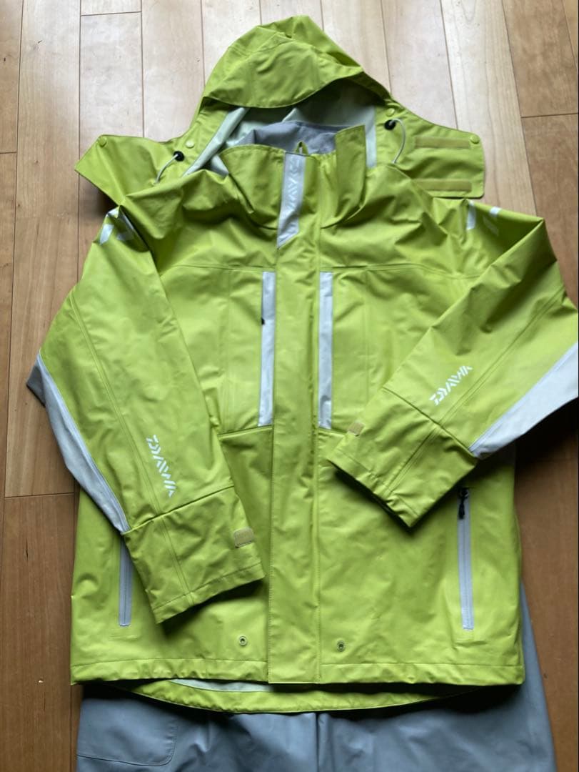 ダイワPUオーシャンサロペットレインスーツ