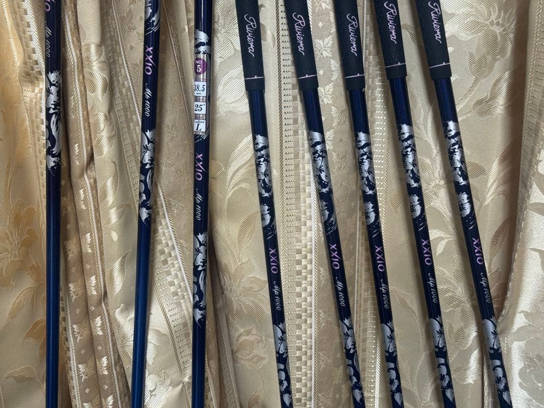 ゼクシオ テン レディース 　豪華 15点　XXIO 10 ゴルフセット バッグ