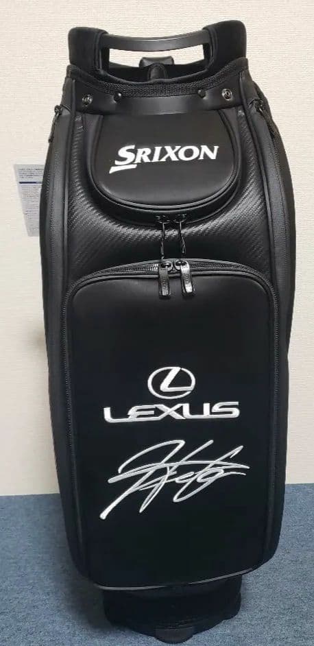 松山 英樹 様 の限定版クラブバッグ