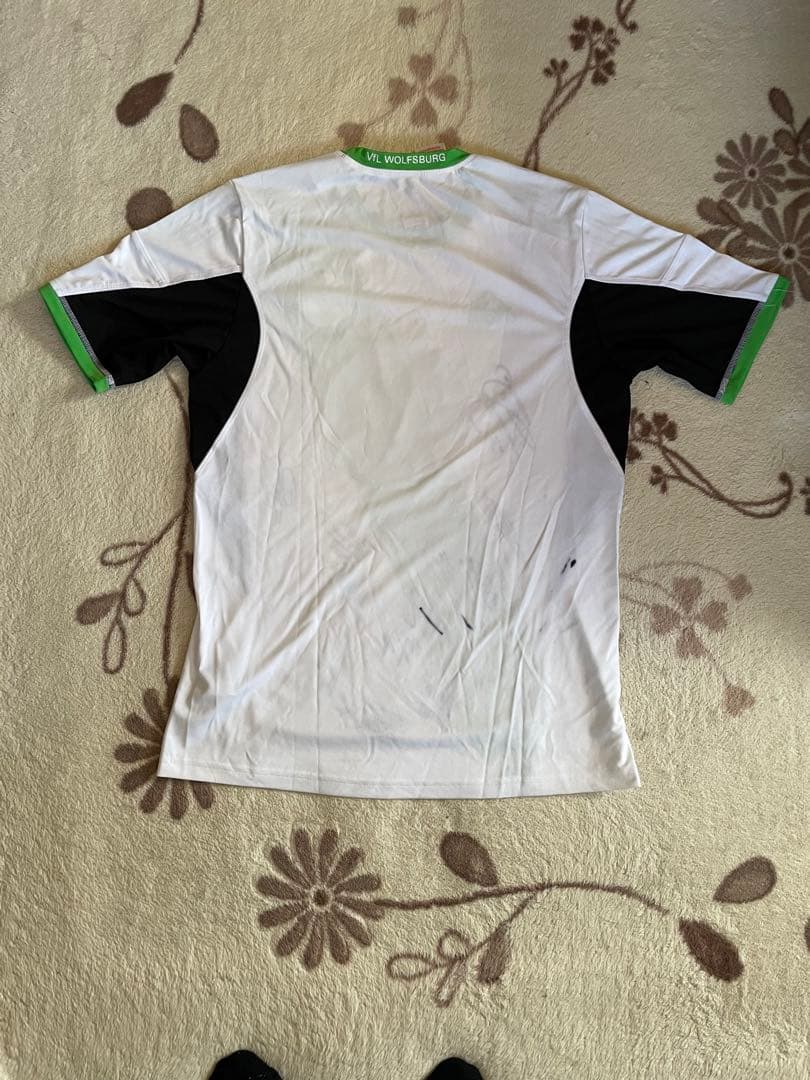 長谷部 誠 サイン入り WOLFSBULGメンバーサイン入りユニフォーム